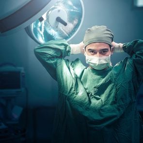 50 secrets surgeon residents operating