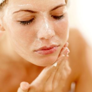 extra virgin oil benefits acne scrub