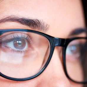 10-secrets-eye-doctor-eyeglasses