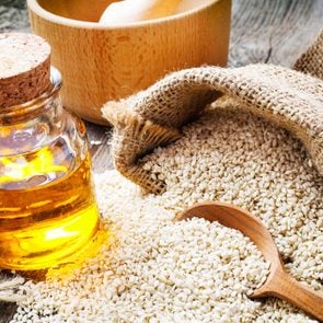 surprising_sesame_oil_uses_healthy_fat
