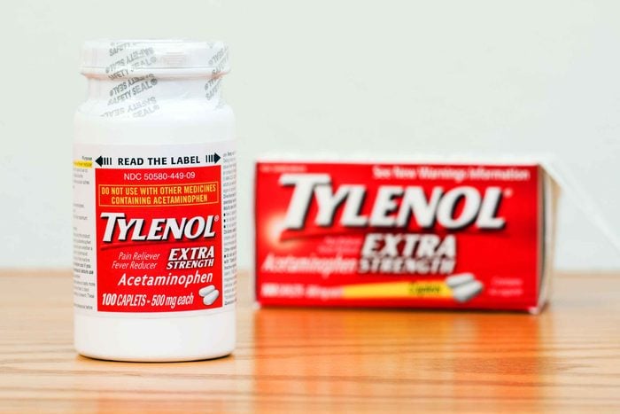 bottle and box of Tylenol pain reliever