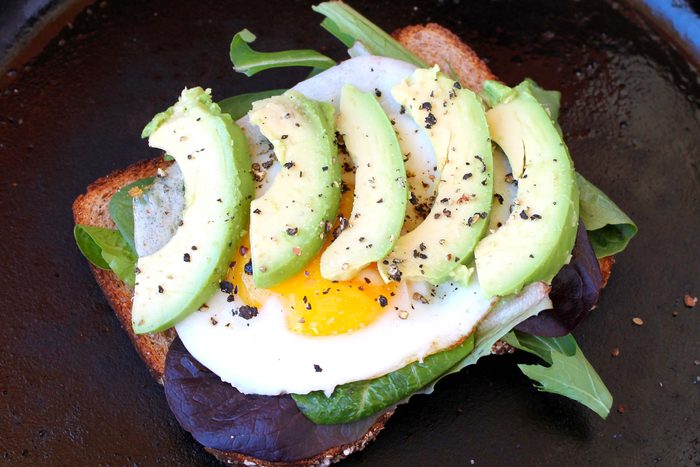 Fried-Egg-&-Avocado-Sandwich