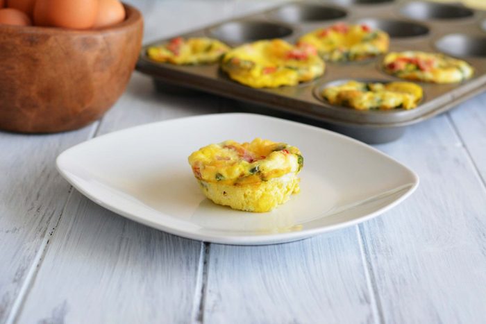 Roasted-Pepper-Spinach-Egg-Muffins
