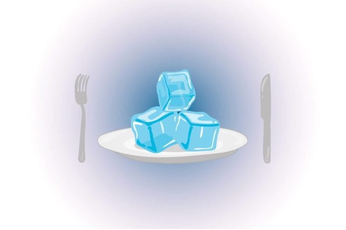 Illustration of ice cubes on a plate.