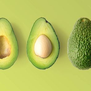 The-Healthiest-Part-of-the-Avocado-is-in-Your-Garbage_631678973-StudioPhotoDFlorez