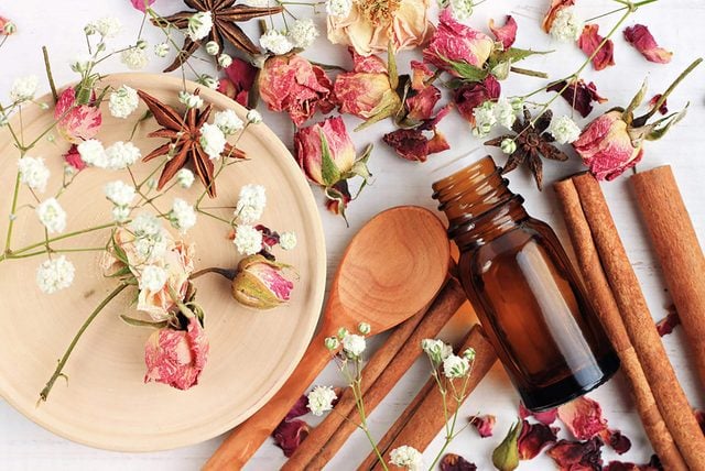 aromatherapy dried flowers cinnamon smells