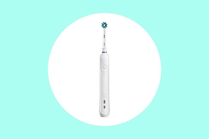 Oral-B Pro 1000 Electric Rechargeable.