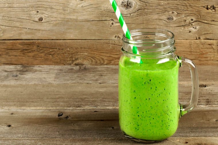 smoothie hijau Minuman Energi untuk Tahan Lama