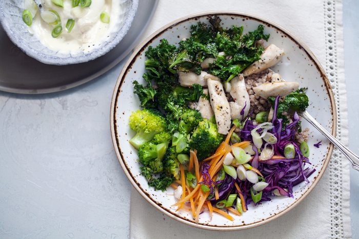 Salad with crispy kale, buckwheat, chicken and broccoli