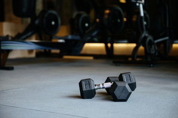 weights strength training brain health