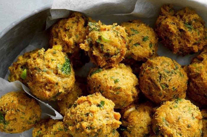 Chickpea-Fritters-with-Sweet-Spicy-Sauce