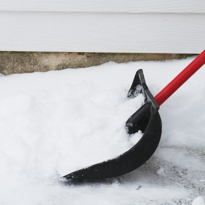 what doctors want you to know about shoveling snow in the winter