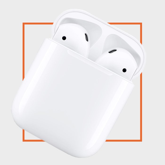 Apple-AirPods-with-Charging-Case