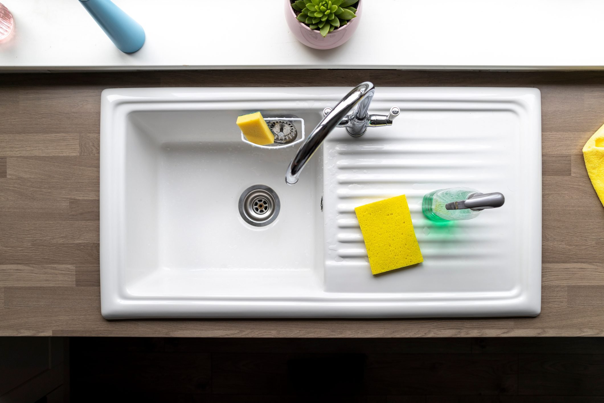 How to Clean a Sponge—and When to Replace It
