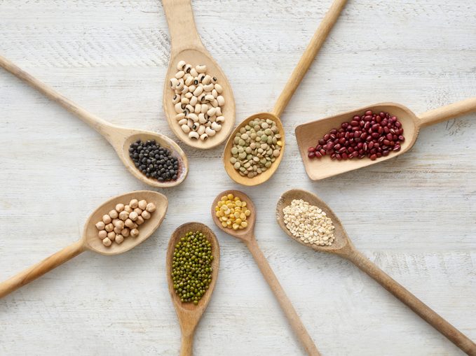 Pulses on wooden spoons