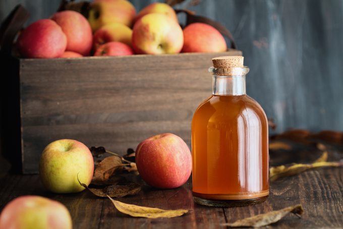 Apple Cider Vinegar with Fresh Apples