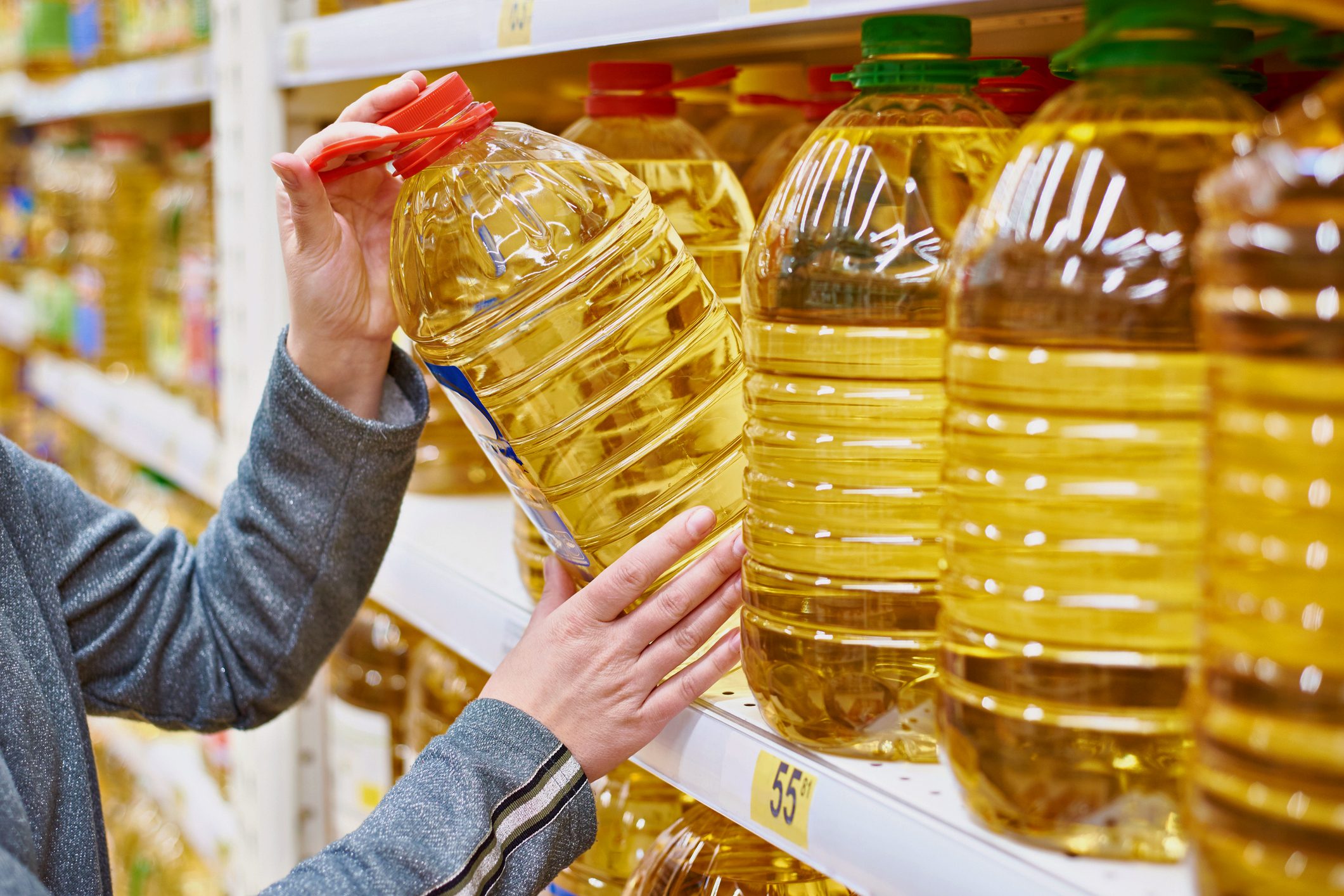 Canola Oil vs. Vegetable Oil: Which is Healthier? | The Healthy