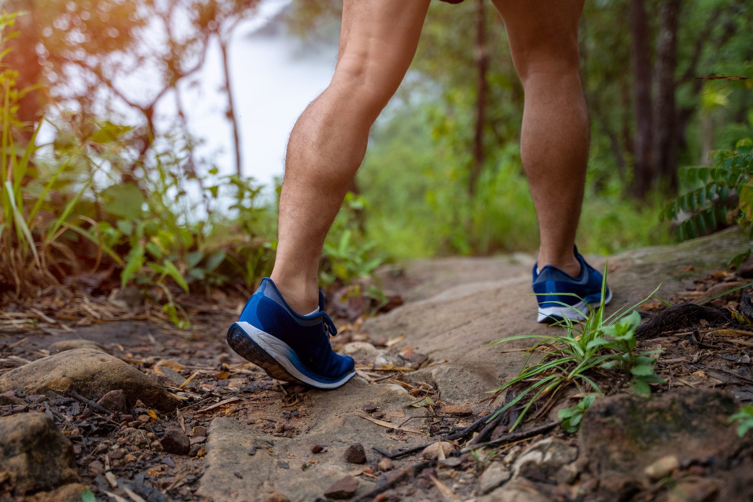 The Top 8 Walking Mistakes Orthopedic Doctors Say People Make | The ...
