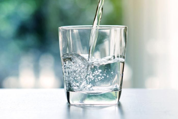 drinking water with meal curbs overeating