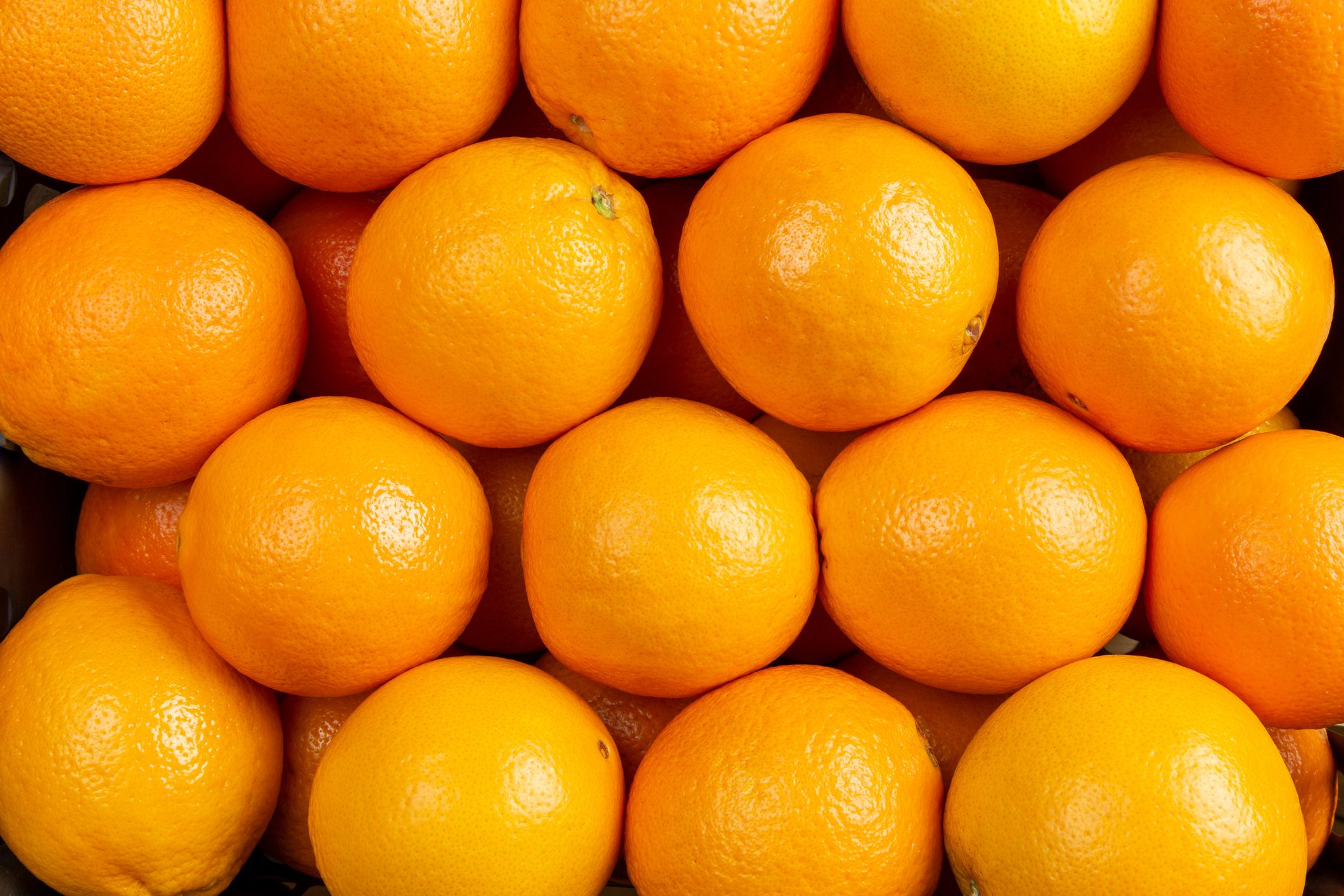 full frame of oranges to help reduce the risk of Risk of Macular Degeneration